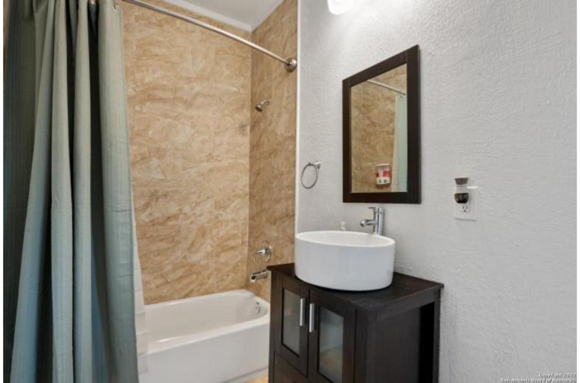Experience Serenity In A 4Br3Ba Downtown Home Σαν Αντόνιο Εξωτερικό φωτογραφία